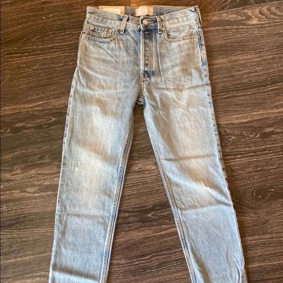NWT Everlane Relaxed Straight Jeans Size 23 - Picture 3 of 4